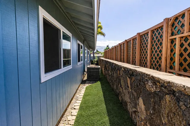 $989,000 | 111 Laumakani Loop, Kihei, HI 96753