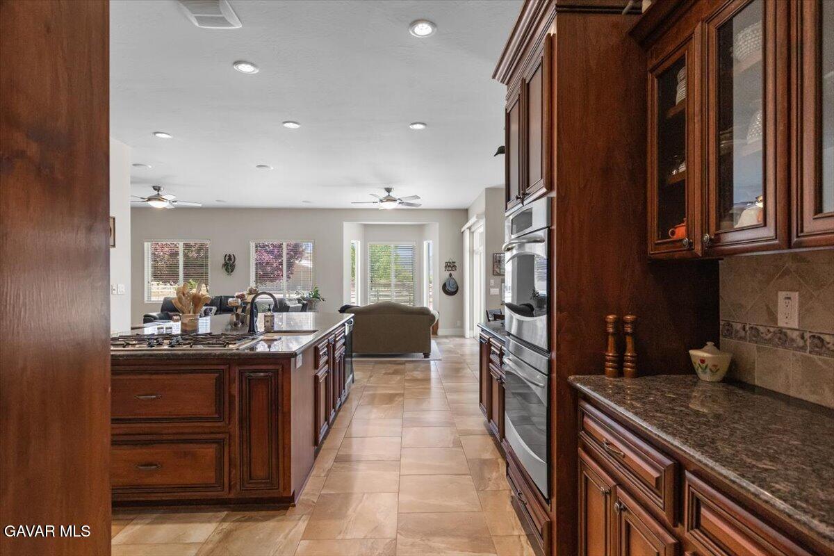 23840 Martingale Way Tehachapi, CA 93561 - Photo 13 of 63 21-6Y9A7298