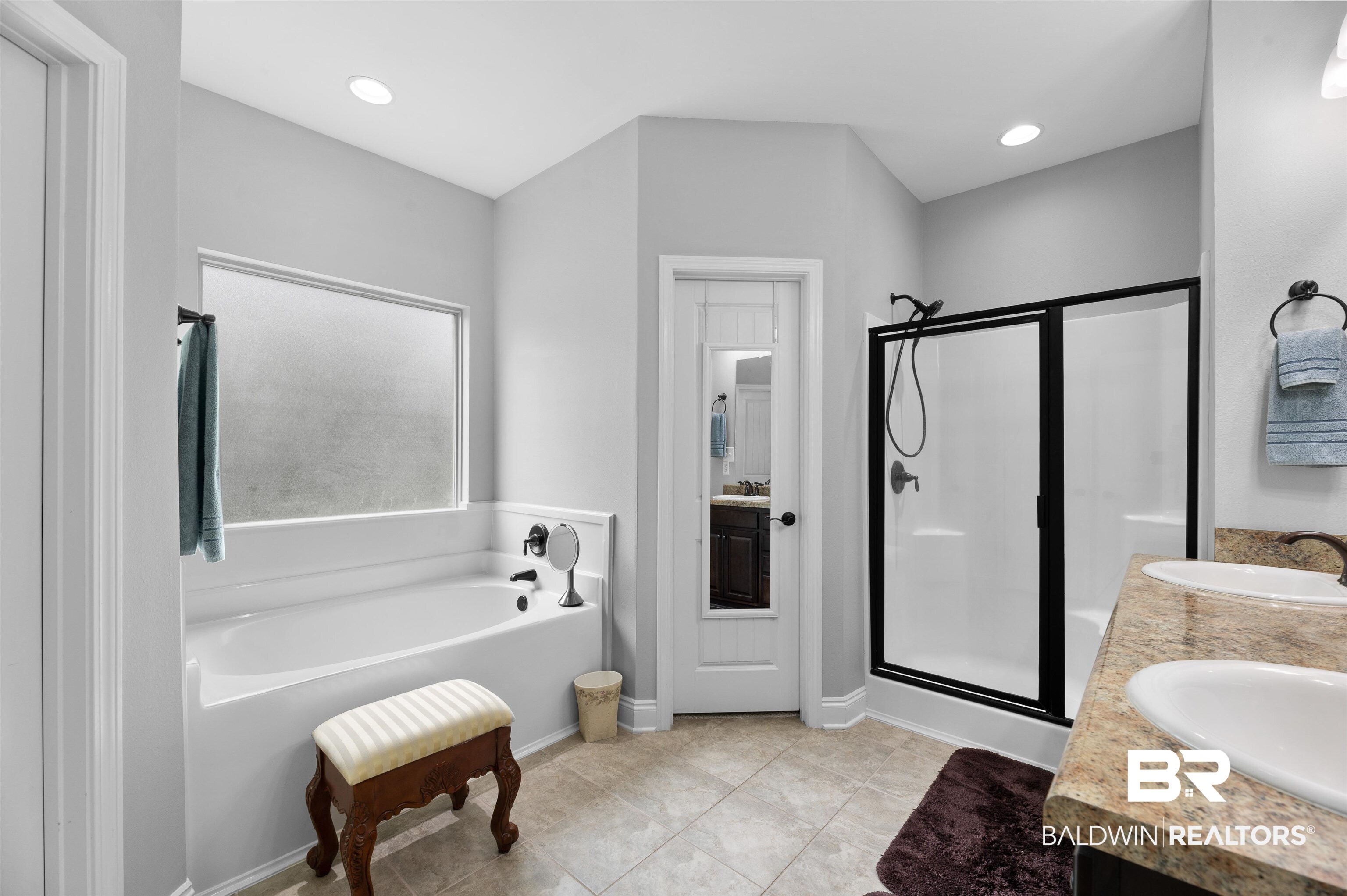 2272 Sable Ridge Drive Mobile, AL 36695 - Photo 17 of 30 Primary Bath