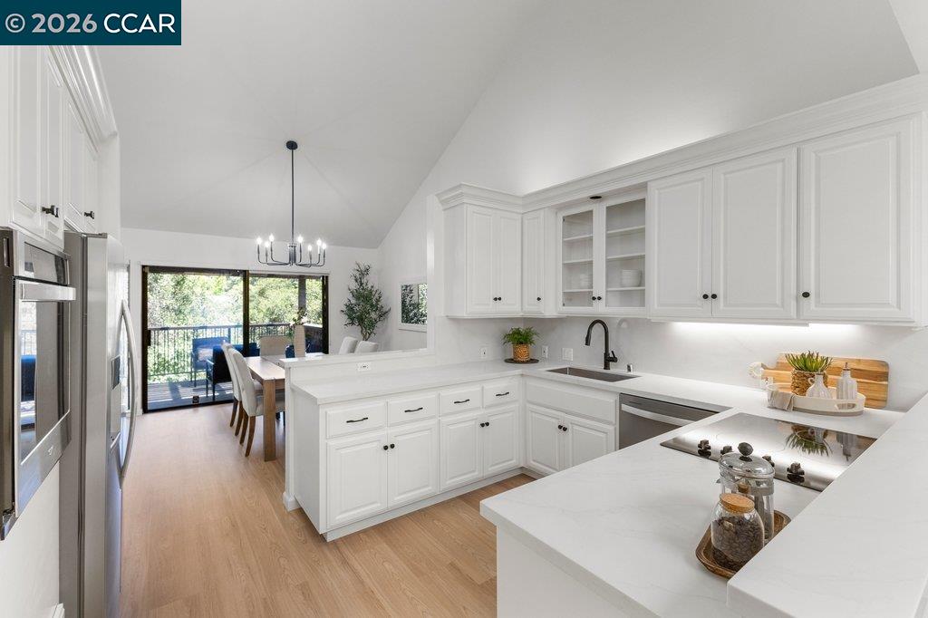 203 Village Gate Road Orinda, CA 94563 - Photo 9 of 36