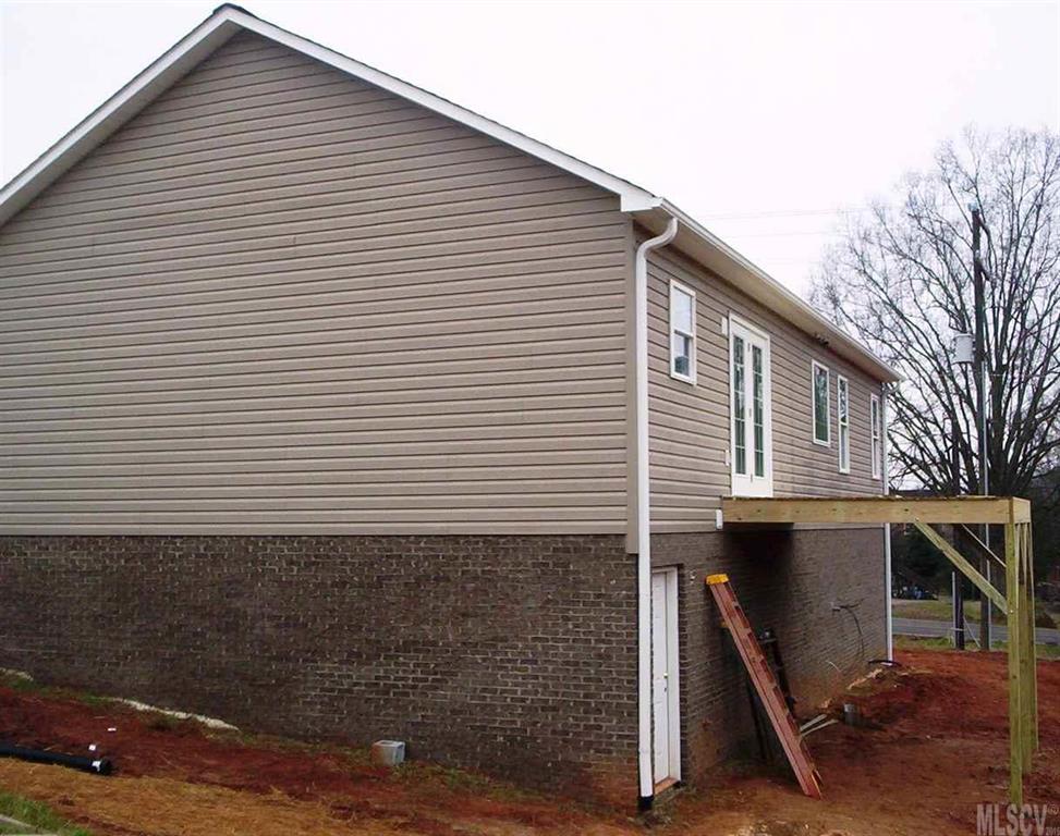 4481 Summit Circle Conover, NC 28613 - Photo 11 of 12 Gallery Image 11