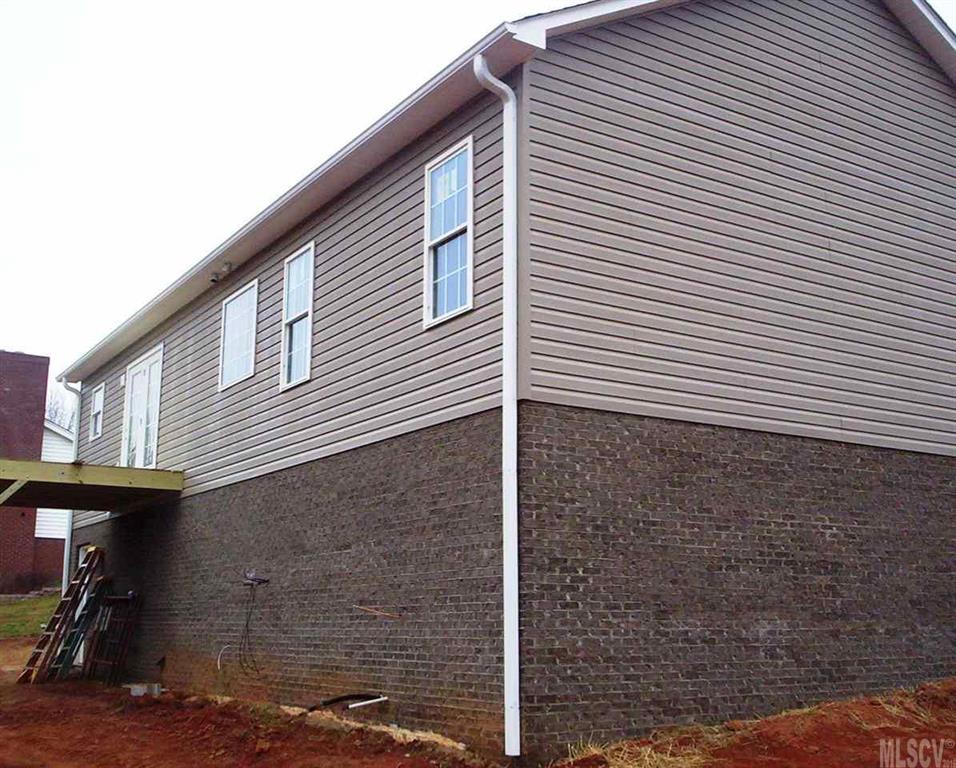 4481 Summit Circle Conover, NC 28613 - Photo 8 of 12 Gallery Image 8