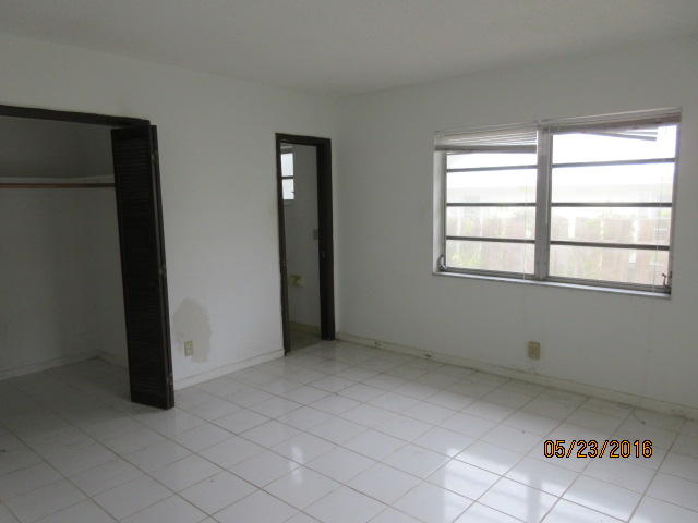 475 Northwest 16th Street Boca Raton, FL 33432 - Photo 3 of 12 IMG_0624