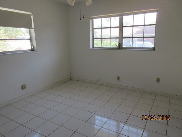 475 Northwest 16th Street Boca Raton, FL 33432 - Photo 9 of 12 IMG_0647