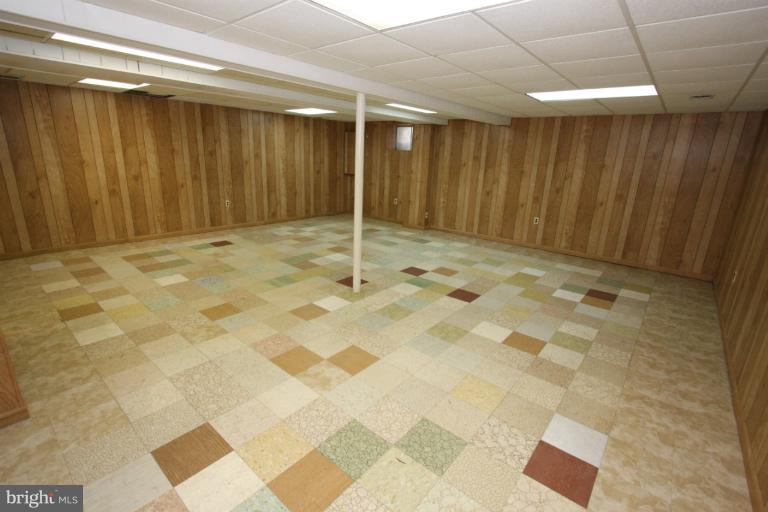 15101 Middlegate Road Silver Spring, MD 20905 - Photo 23 of 28 Finished area of basement