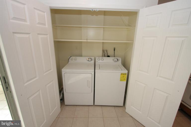 15101 Middlegate Road Silver Spring, MD 20905 - Photo 8 of 28 washer and dryer