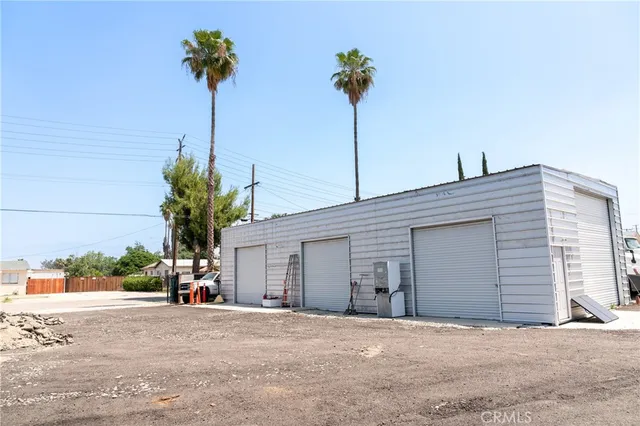 $1,100,000 | 455 East Caroline Street, San Bernardino, CA 92408