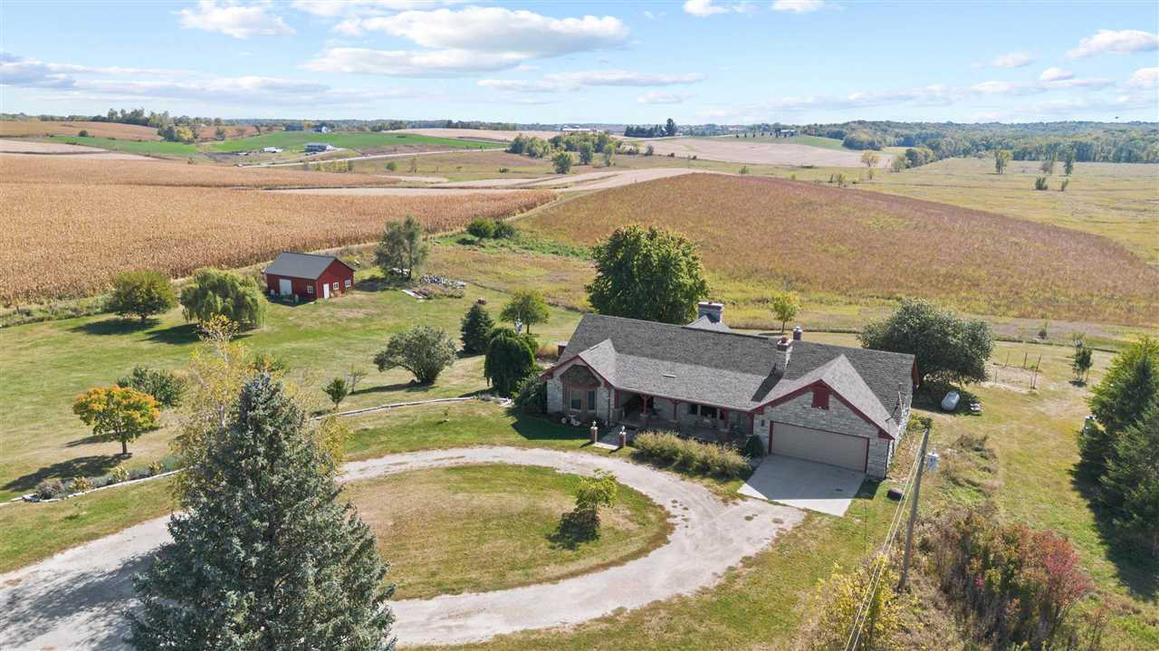 1575 Iowa-Washington Road Wellman, IA 52356 - Photo 1 of 68 Gallery Image 1