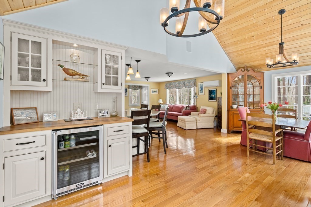 25 Bear Hill Road Sherborn, MA 01770 - Photo 11 of 42 Gallery Image 11