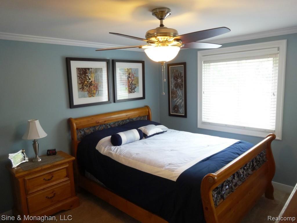1190 Hayfield Road Rochester Hills, MI 48306 - Photo 11 of 31