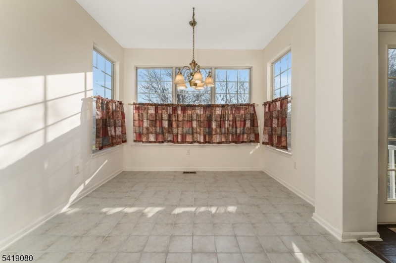 44 Colts Lane Flemington, NJ 08822 - Photo 12 of 32