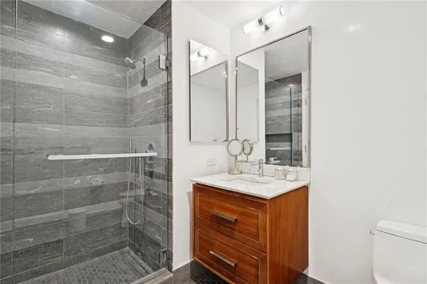 $8,000 | 2 Canal Street, Unit 2309, New Orleans, LA 70130
