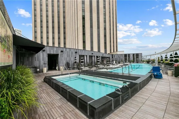 $8,000 | 2 Canal Street, Unit 2309, New Orleans, LA 70130
