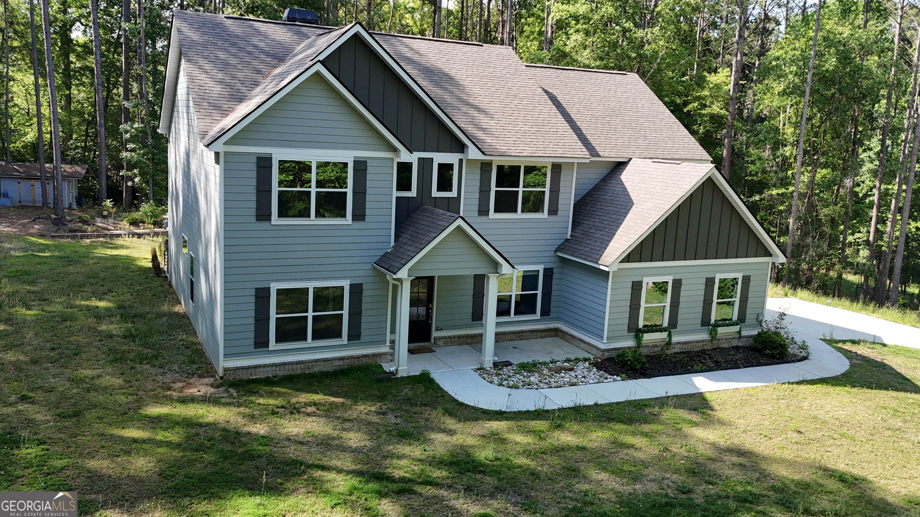 250 Mobley Bridge Road LaGrange, GA 30241 - Photo 42 of 42 a front view of a house with a yard