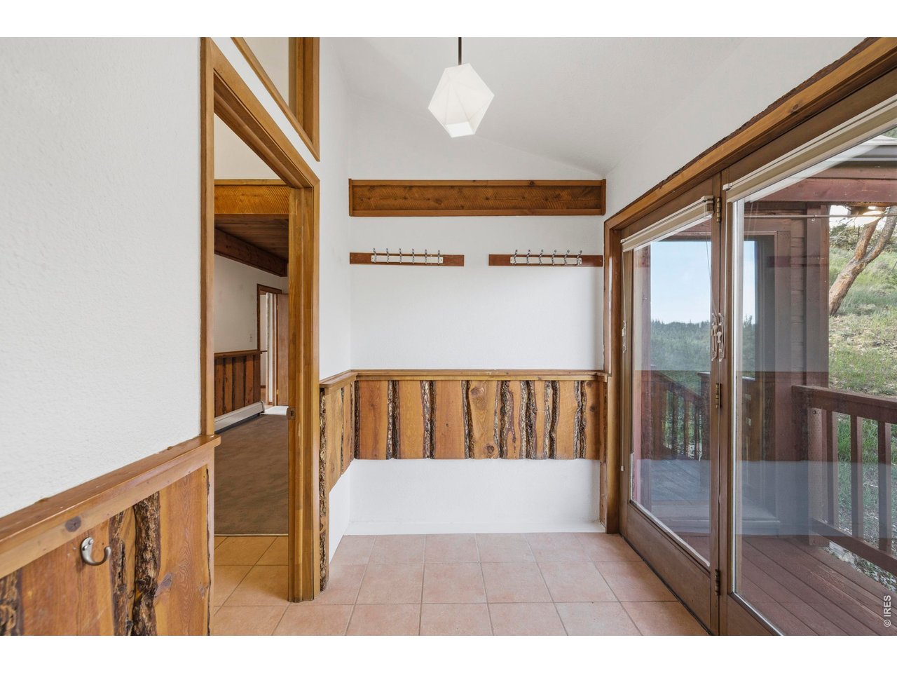 8238 Sugarloaf Road Boulder, CO 80302 - Photo 29 of 45 Dedicated mudroom off of kitchen