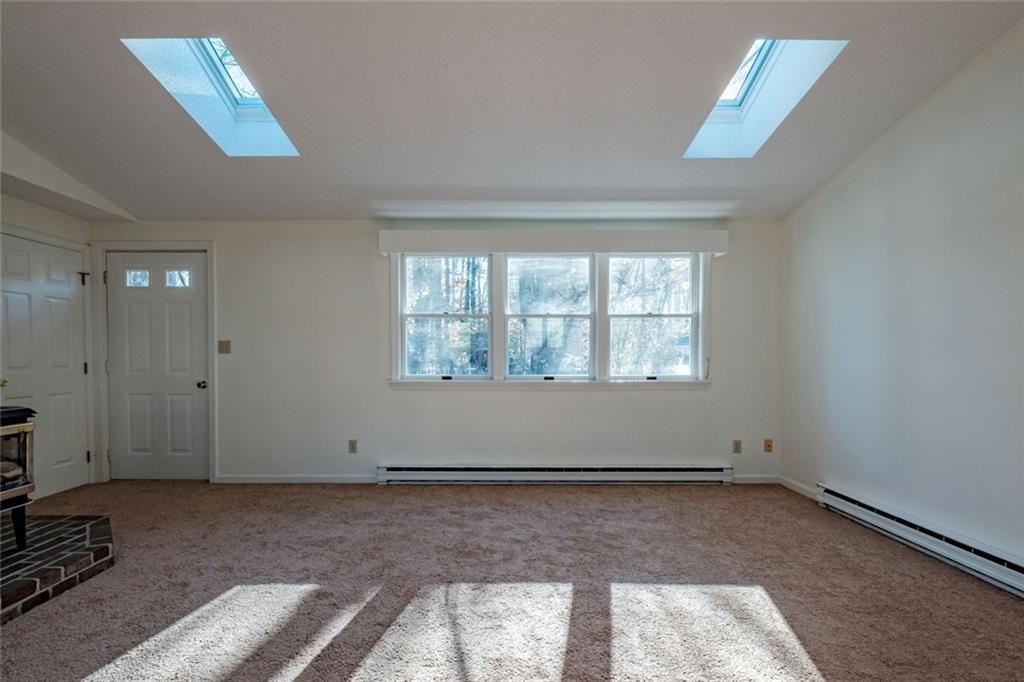 19 Leighton Road Yarmouth, ME 04096 - Photo 7 of 31 Photo