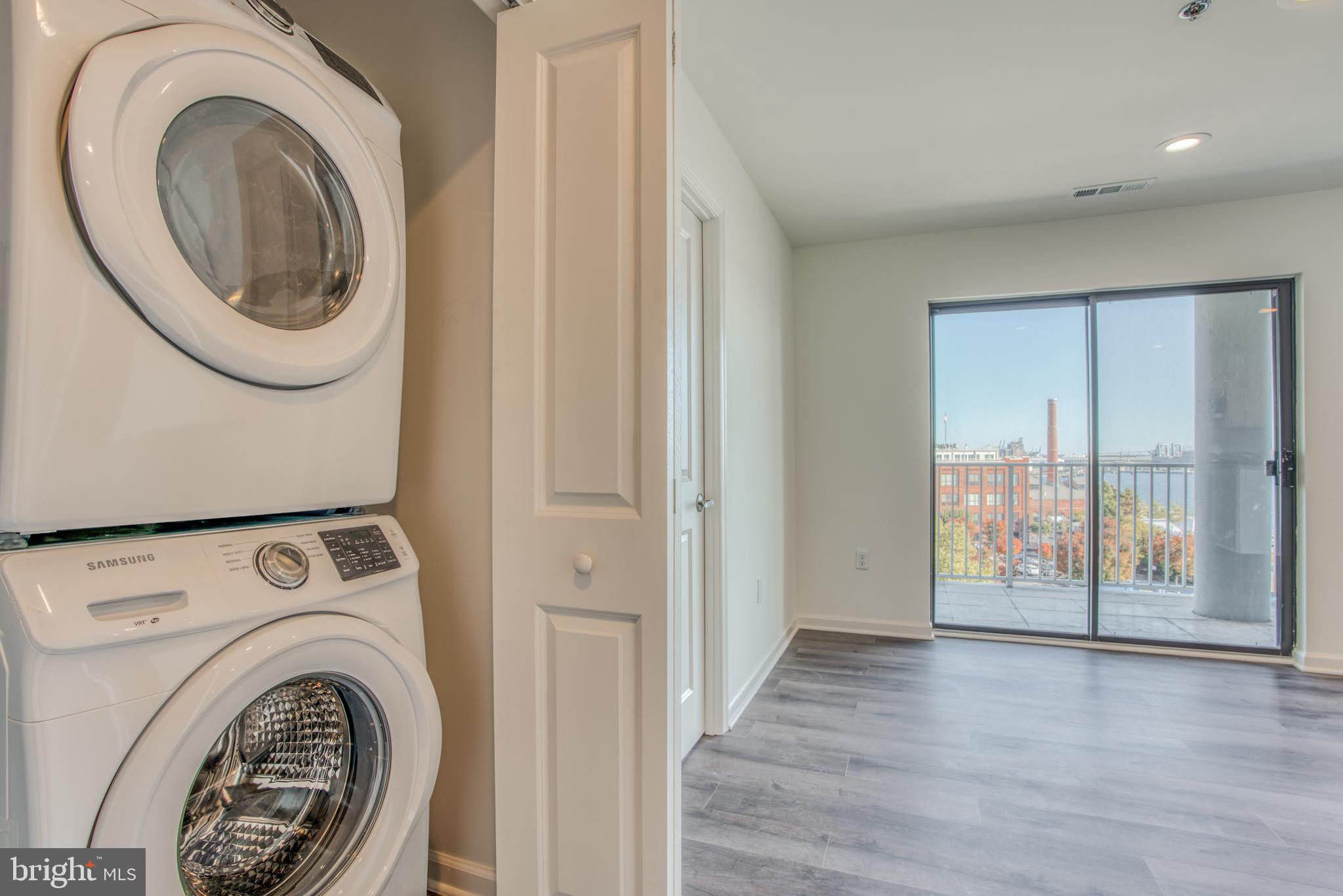2702 Lighthouse Point East, Unit 626 Baltimore, MD 21224 - Photo 20 of 60 In-unit washer and dryer