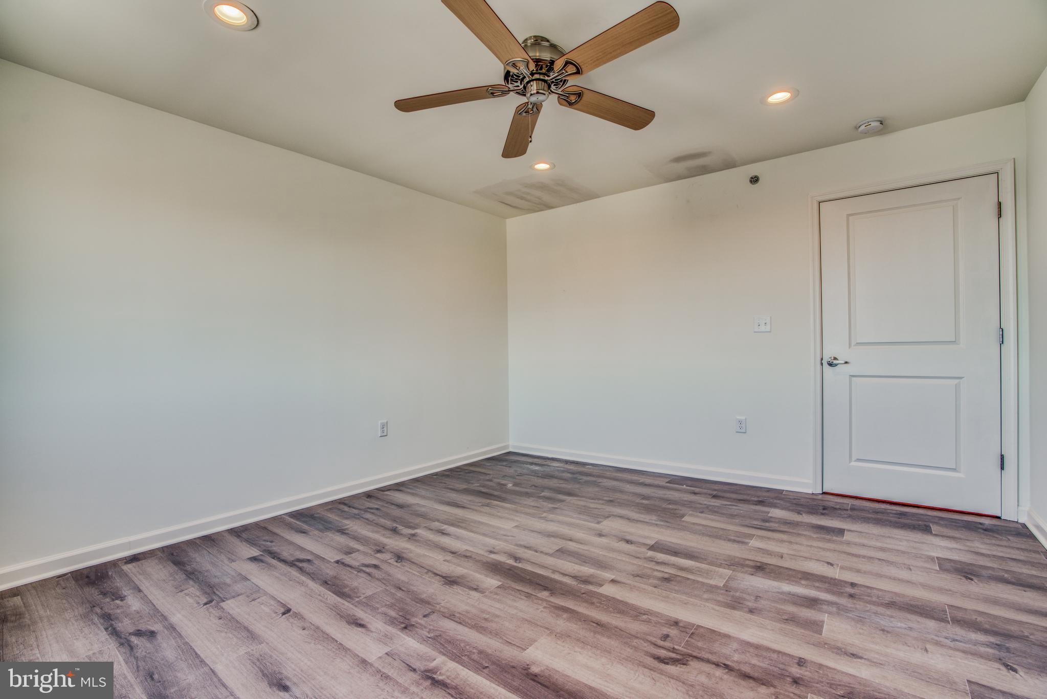 2702 Lighthouse Point East, Unit 626 Baltimore, MD 21224 - Photo 40 of 60 Spacious bedroom #3