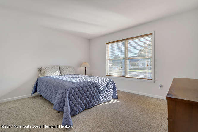 116 Dolphin Road Manahawkin, NJ 08050 - Photo 15 of 24 116 Dolphin Rd Manahawkin NJ-small-026-1