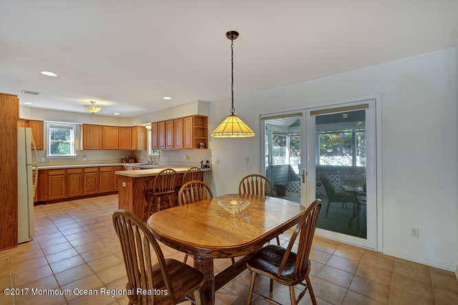116 Dolphin Road Manahawkin, NJ 08050 - Photo 5 of 24 116 Dolphin Rd Manahawkin NJ-small-016-2