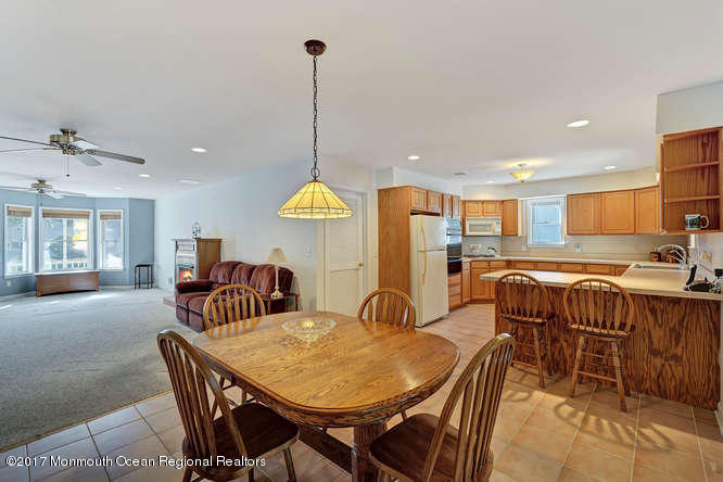 116 Dolphin Road Manahawkin, NJ 08050 - Photo 9 of 24 116 Dolphin Rd Manahawkin NJ-small-017-2