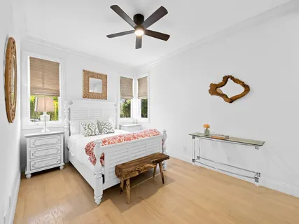 $4,695,000 | 717 Solar Isle Drive, Fort Lauderdale, FL 33301