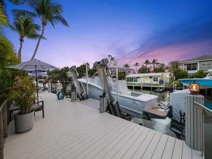 $4,695,000 | 717 Solar Isle Drive, Fort Lauderdale, FL 33301