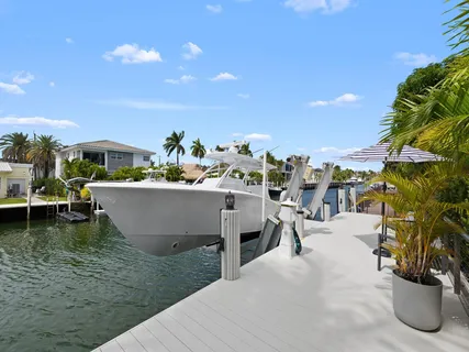$4,695,000 | 717 Solar Isle Drive, Fort Lauderdale, FL 33301