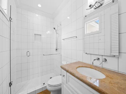 $4,695,000 | 717 Solar Isle Drive, Fort Lauderdale, FL 33301