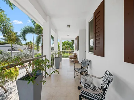 $4,695,000 | 717 Solar Isle Drive, Fort Lauderdale, FL 33301