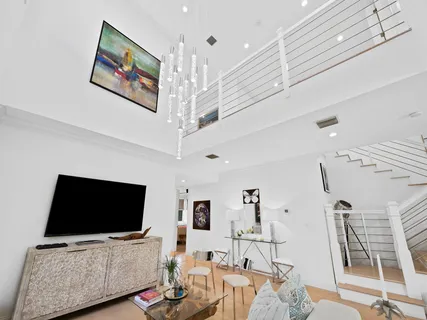 $4,695,000 | 717 Solar Isle Drive, Fort Lauderdale, FL 33301