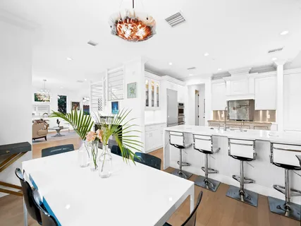 $4,695,000 | 717 Solar Isle Drive, Fort Lauderdale, FL 33301