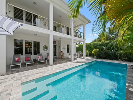 $4,695,000 | 717 Solar Isle Drive, Fort Lauderdale, FL 33301