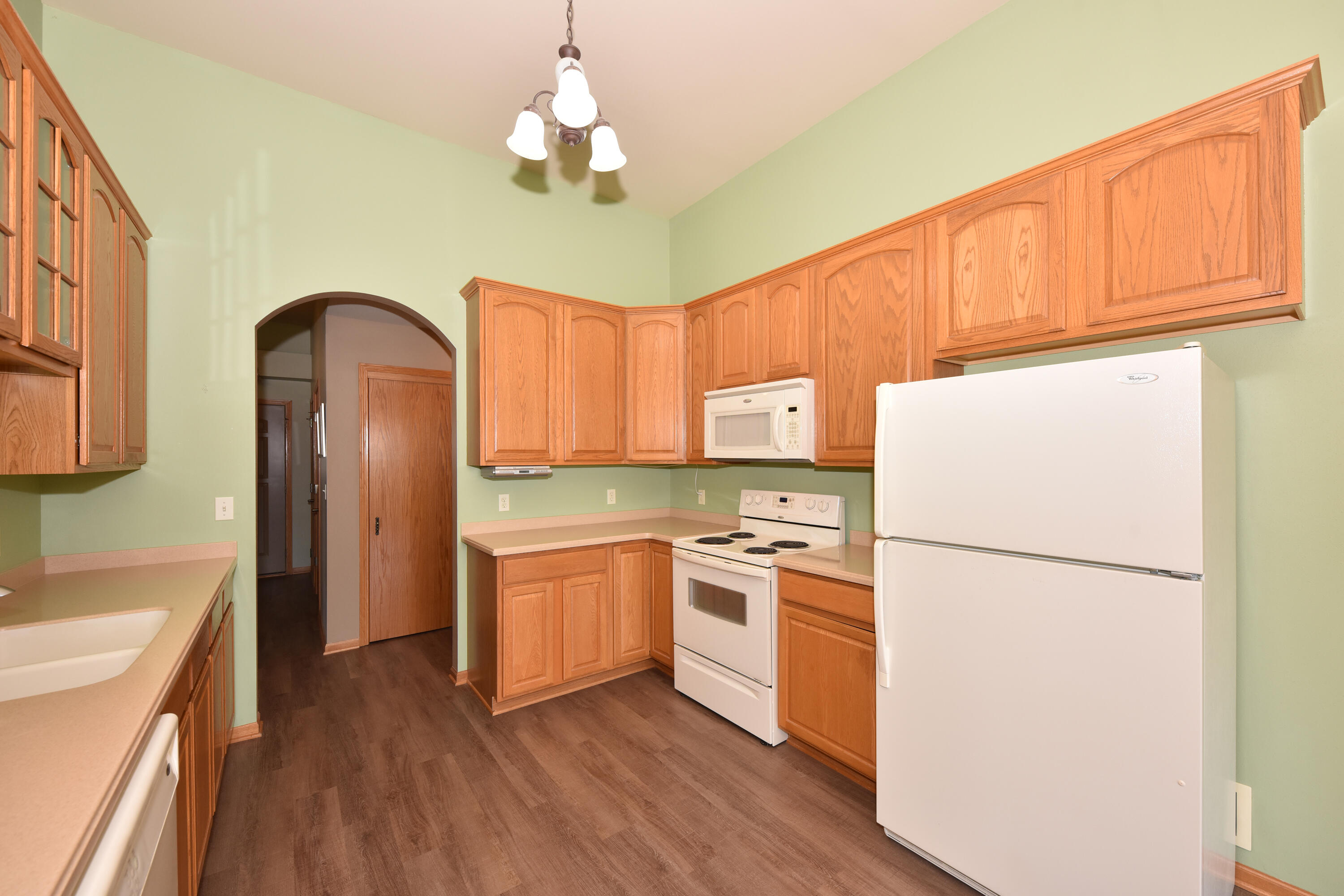 309 La Roche Lane Belgium, WI 53004 - Photo 17 of 32 Kitchen workspace