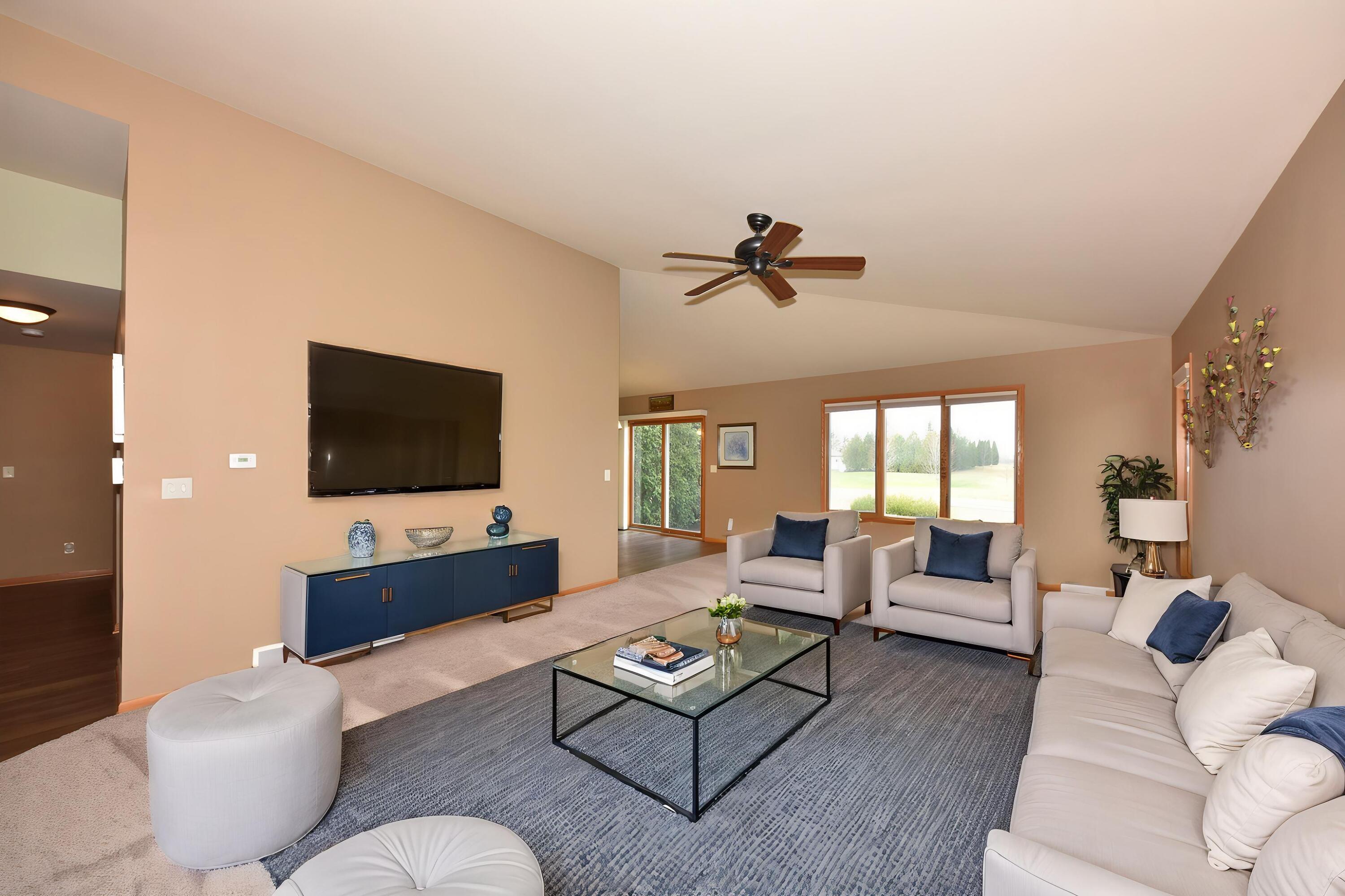 309 La Roche Lane Belgium, WI 53004 - Photo 6 of 32 Virtually staged great room