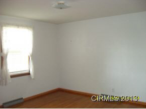 2243 West Logansport Road Peru, IN 46970 - Photo 8 of 11 Gallery Image 8