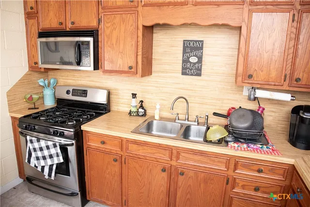 $165,000 | 407 Rorem Avenue, Palacios, TX 77465