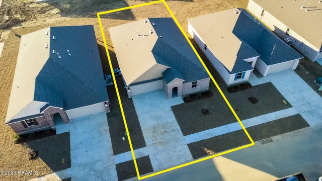 $2,000 | 130 Lucille Drive, Maurice, LA 70555