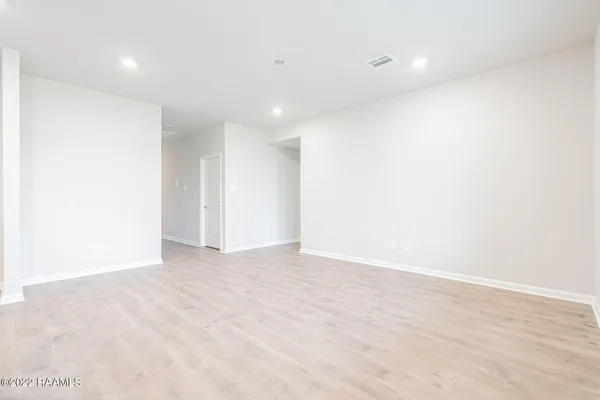 $2,000 | 130 Lucille Drive, Maurice, LA 70555