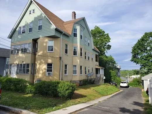 $2,100 | 58 Tower Street, Unit 3, Worcester, MA 01606
