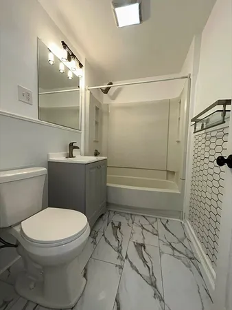 $2,100 | 58 Tower Street, Unit 3, Worcester, MA 01606