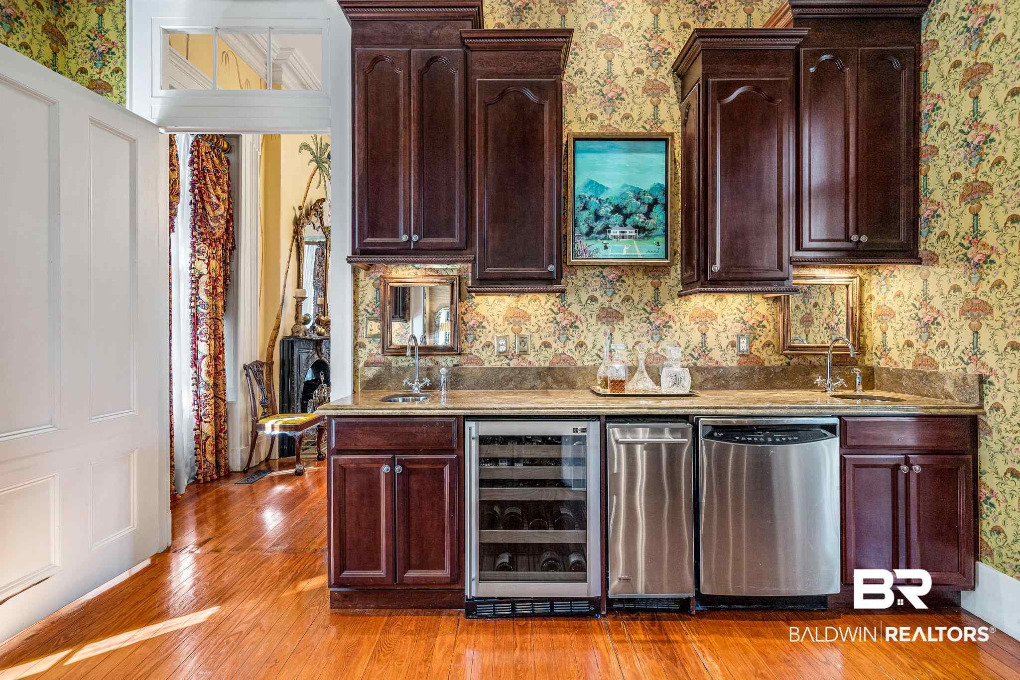 253 State Street Mobile, AL 36603 - Photo 6 of 41 Butlers Pantry