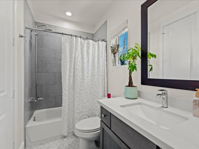 2605 Maxroy Street Houston, TX 77007 - Photo 23 of 36
