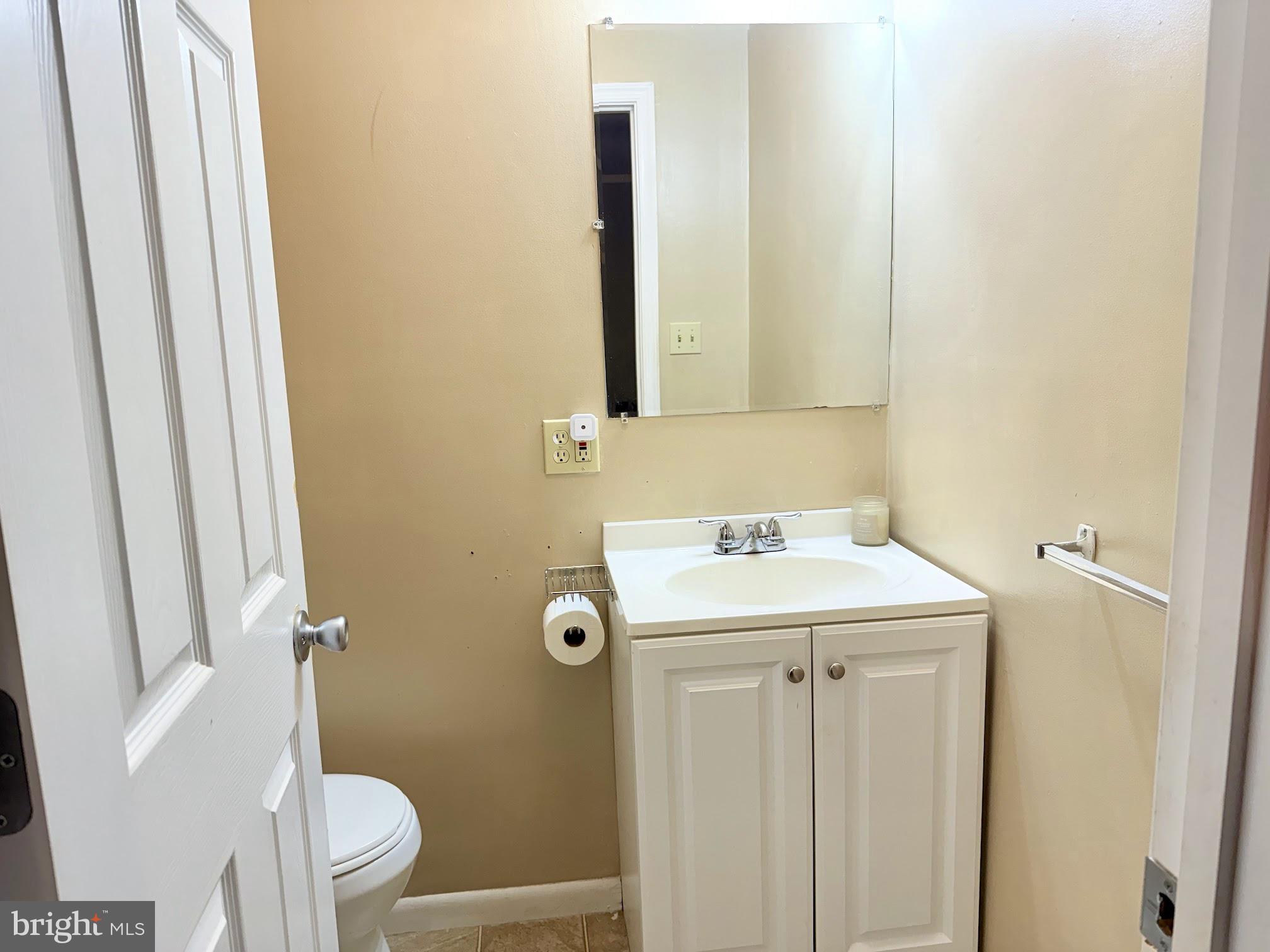 26056 Fox Grape Road Greensboro, MD 21639 - Photo 18 of 24 Half Bathroom in Primary