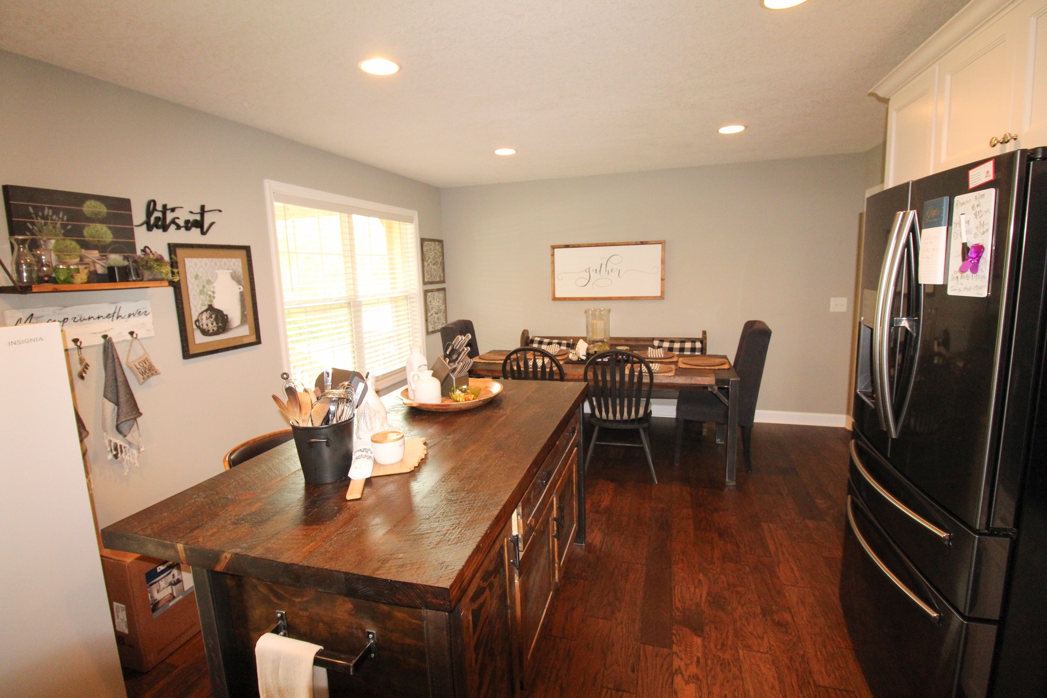 128 East Carter Road Portland, TN 37148 - Photo 8 of 26 a view of a dining room with furniture and wooden floor
