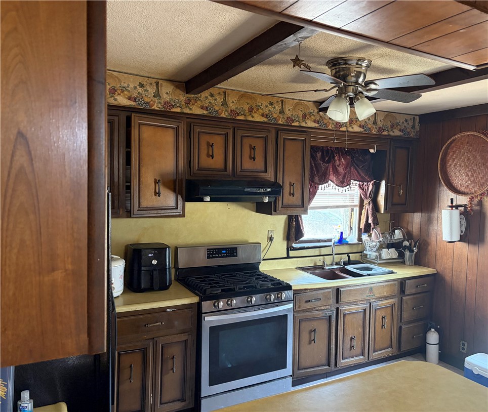 359 Mason Street Woonsocket, RI 02895 - Photo 12 of 38 Gallery Image 12