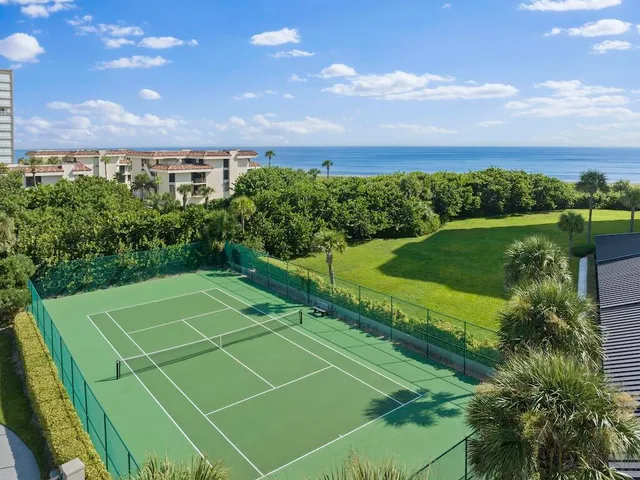 a view of a tennis court