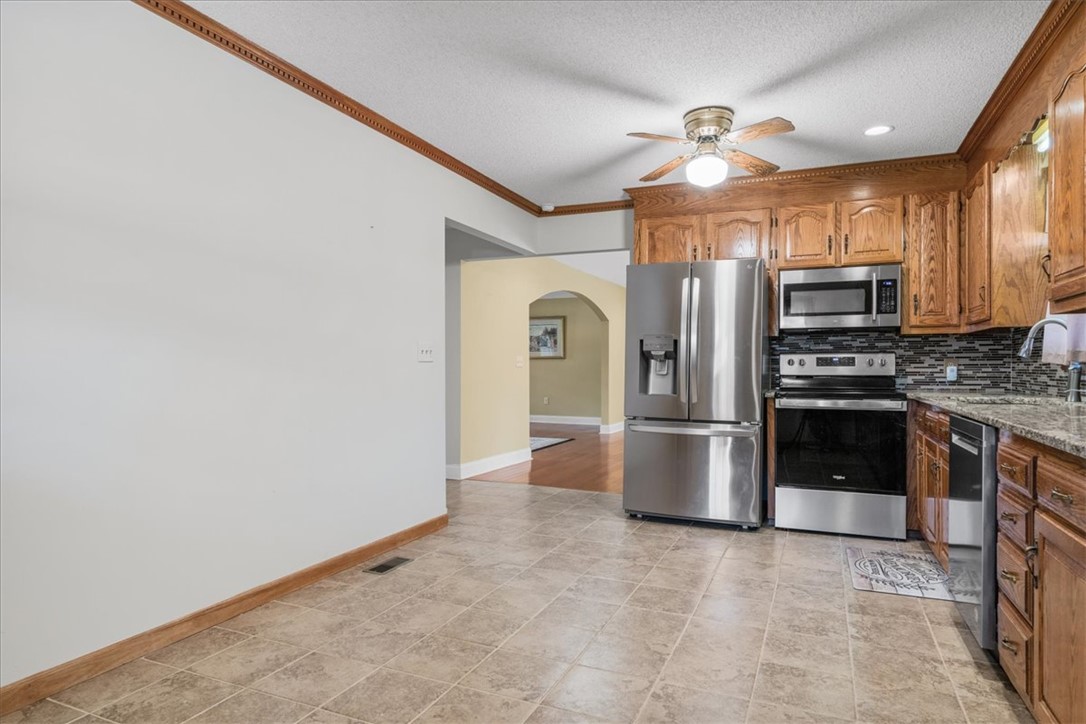 204 Maria Drive Anderson, SC 29625 - Photo 16 of 39