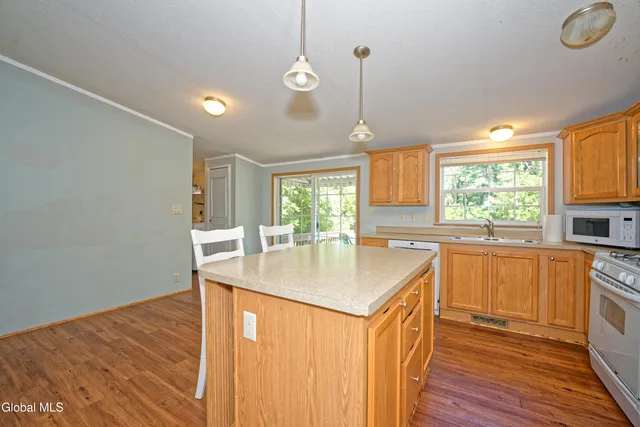 $232,500 | 128 State Highway, Pattersonville, NY 12137