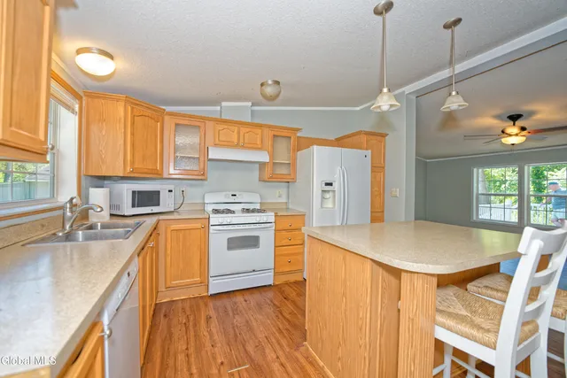 $232,500 | 128 State Highway, Pattersonville, NY 12137